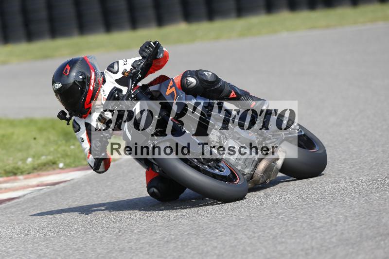 /45 10.08.2025 Plüss Moto Sport ADR/Freies Fahren/77
